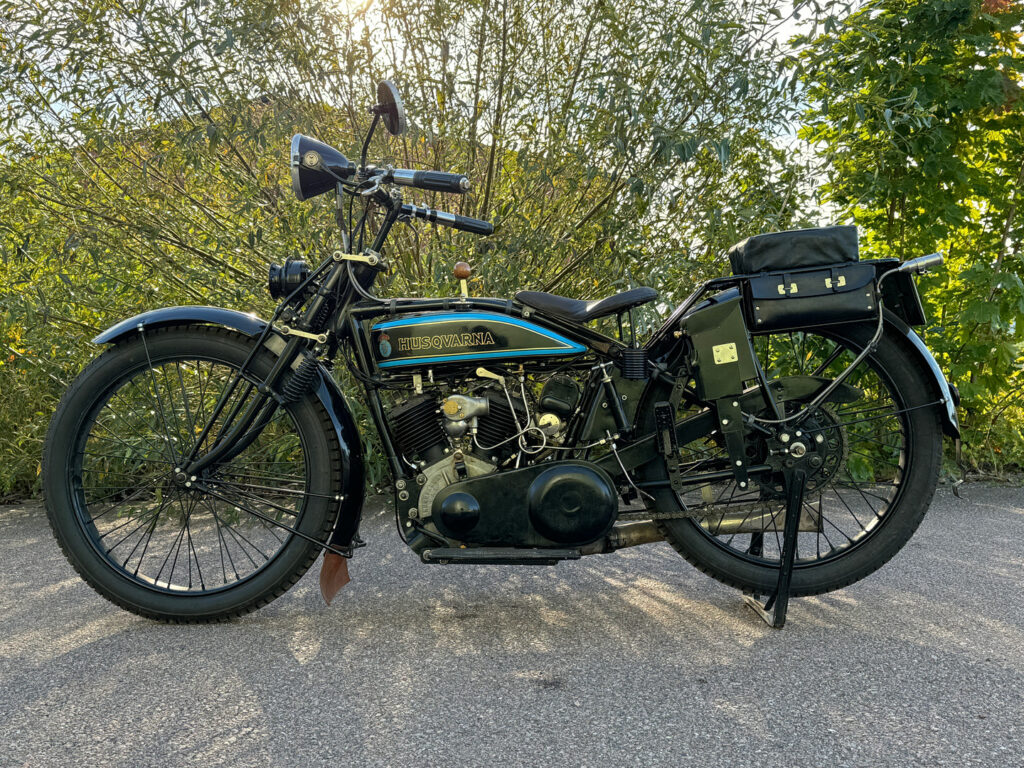 Husqvarna 180, årsmodell 1927. MHRF-försäkrad!